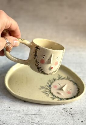 Twarzowa filiżanka z talerzykiem VII