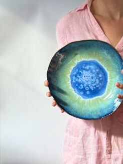 misa ceramiczna Lazurowe Jezioro handmade
unikalna misa ceramiczna szkliwiona błękit zielony
Kolorowa Misa – ręcznie robiona ceramika