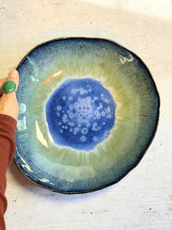 misa ceramiczna Lazurowe Jezioro handmade
unikalna misa ceramiczna szkliwiona błękit zielony
Kolorowa Misa – ręcznie robiona ceramika