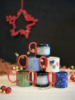 Kolorowe filiżanki espresso handmade z czerwonymi uchami – unikatowe ceramiczne kubeczki 90 ml kolorowe