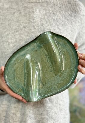 Patera ceramiczna zielona falowana