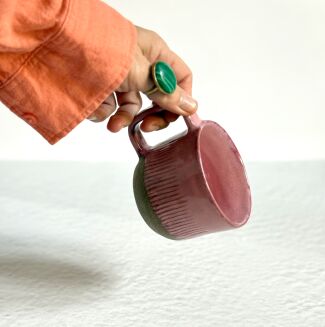 Kubek ceramiczny różowy — Kolorowa Misa