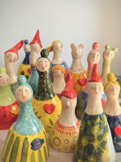 Figurka zielona z kwiatkiem - 6