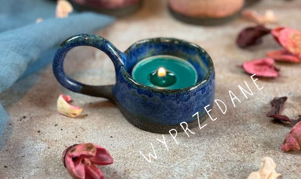 Niebieski świecznik na tealight