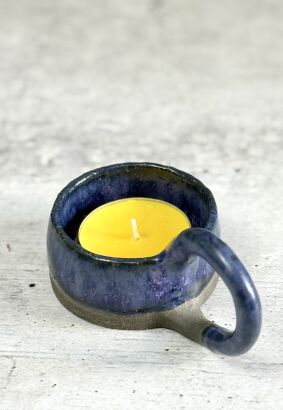 Fioletowy świecznik na tealight