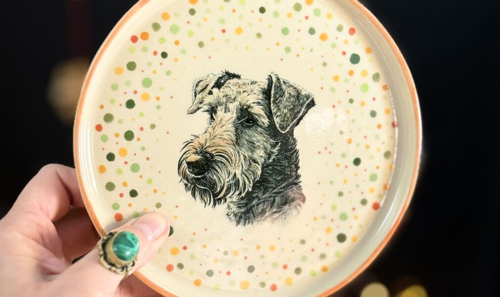 talerzyk ceramiczny z wizerunkiem psa teriera