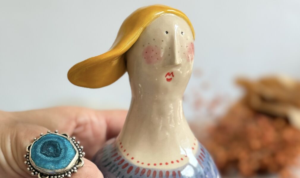 Figurka blond z sercem