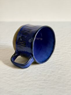 Kubek ceramiczny chabrowy — Kolorowa Misa